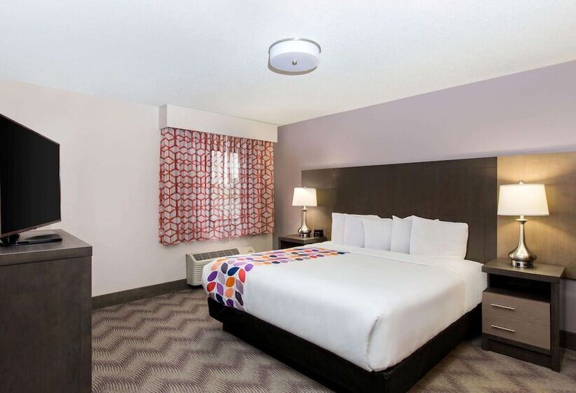 اتاق استاندارد با تخت دوبل برای معلولان, La Quinta Inn & Suites By Wyndham Goodlettsville  Nashville
