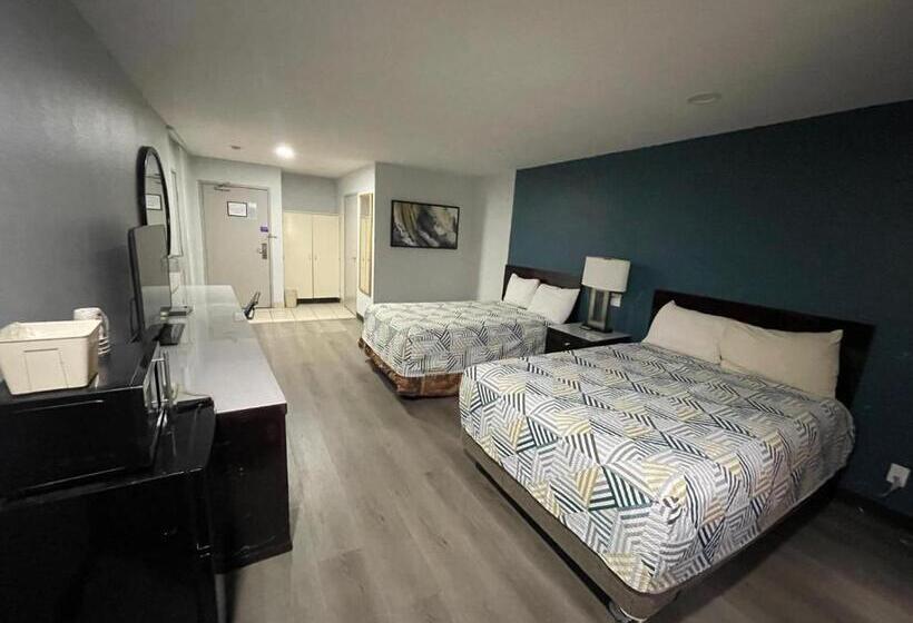 اتاق کلاسیک چهارنفره, Portside Inn & Suites