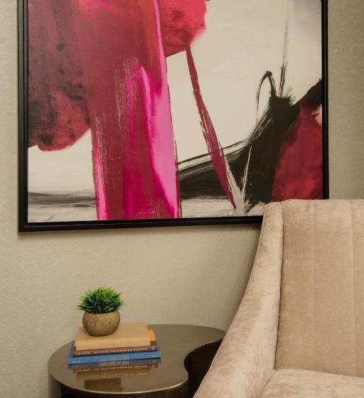 اتاق استاندارد با تخت بزرگ برای معلولان, The Allegro Royal Sonesta Hotel Chicago Loop