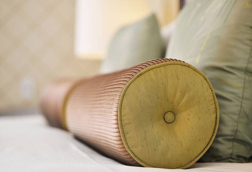 سوییت, The Beverly Hills Hotel   Dorchester Collection