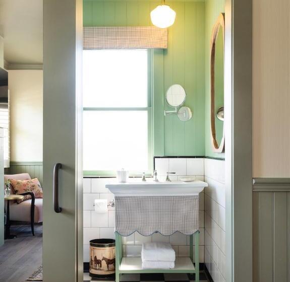 اتاق استاندارد با تخت بزرگ, Le Petit Pali At 8th Ave