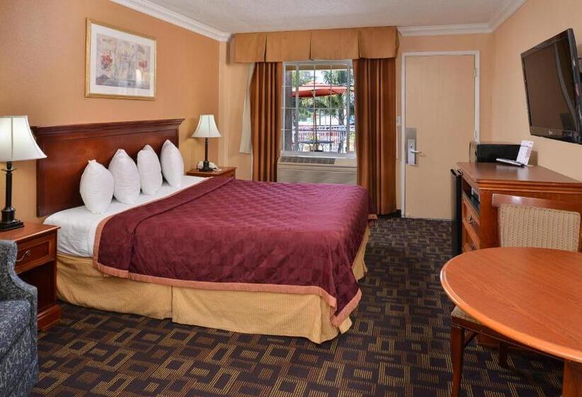 اتاق استاندارد با تخت بزرگ, Torch Lite Inn At The Beach Boardwalk