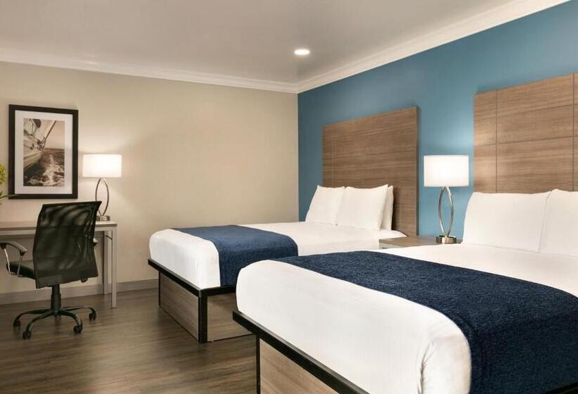 اتاق استاندارد, Torch Lite Inn At The Beach Boardwalk