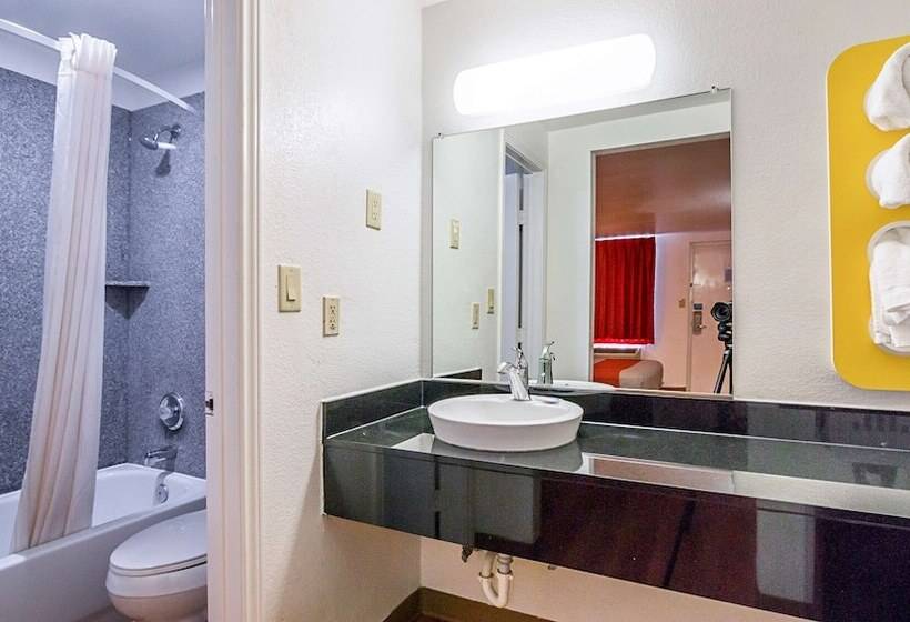 اتاق استاندارد با 2 تخت دوبل, Motel 6 Round Rock, Tx