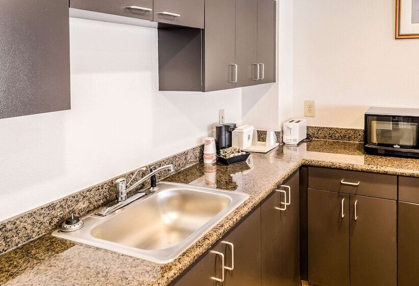 سوییت, Comfort Inn Downtown Charleston
