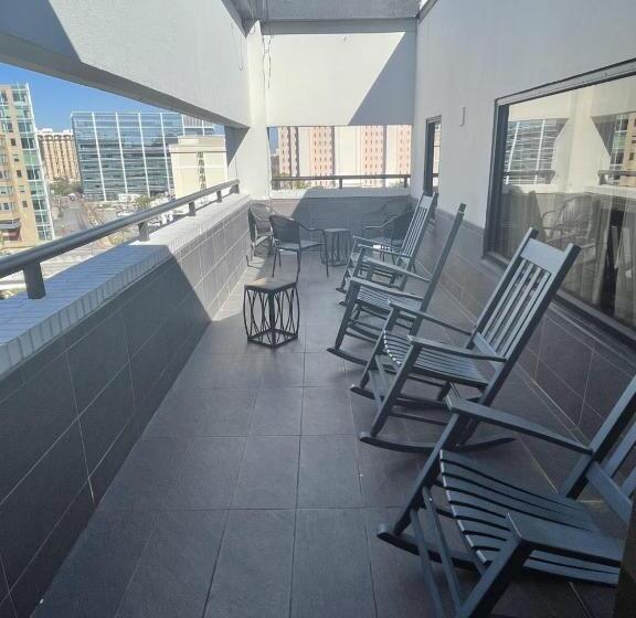 سوئیت با تخت بزرگ, Comfort Inn Downtown Charleston