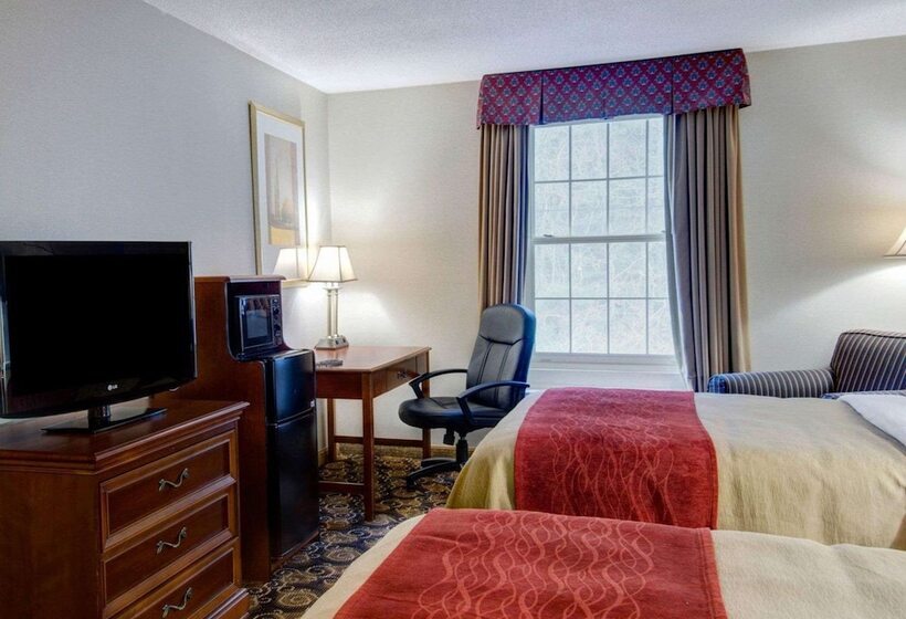 ２ダブルベッドのスタンダードルーム, Comfort Inn Foxboro – Mansfield