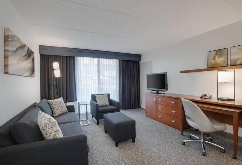 سوییت, Courtyard By Marriott Augusta