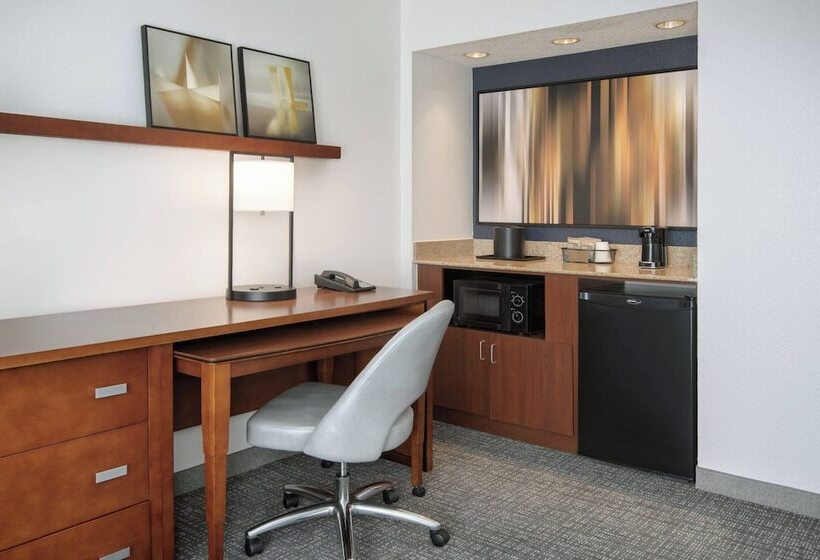 سوییت, Courtyard By Marriott Augusta