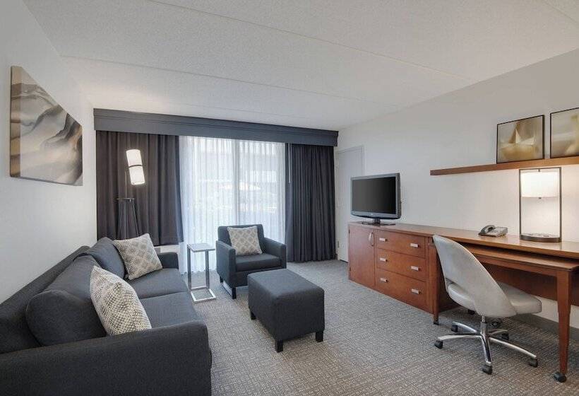 سوییت, Courtyard By Marriott Augusta