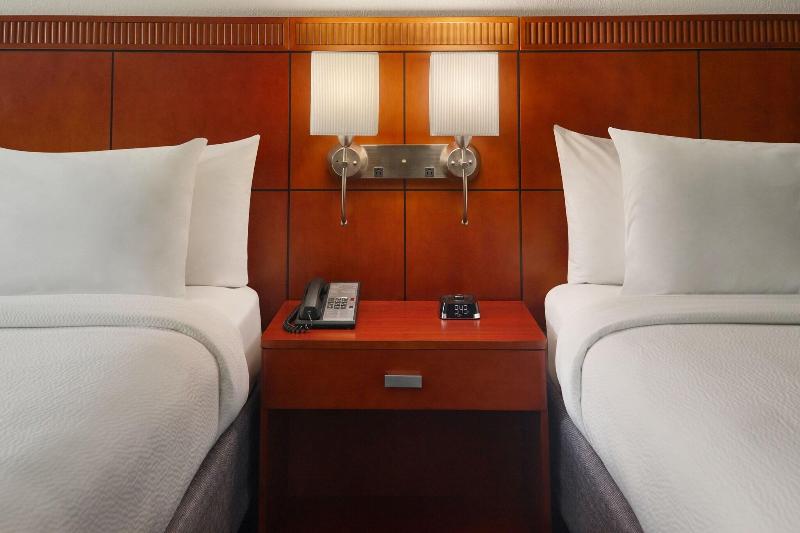 سوییت, Courtyard By Marriott Augusta