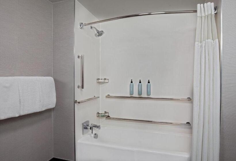 Standardzimmer Kingsize Bett, Courtyard By Marriott Boston Andover