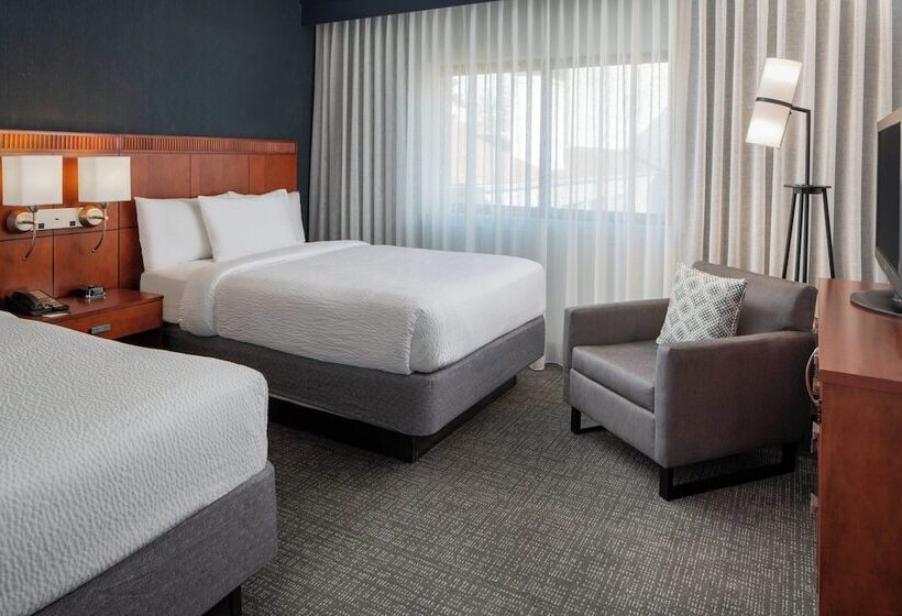 سوییت, Courtyard By Marriott Dulles Airport Herndon/reston