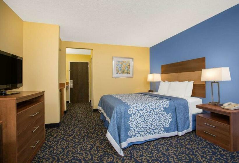 Standard Room, Days Inn By Wyndham Raleighairportresearch Triangle Park