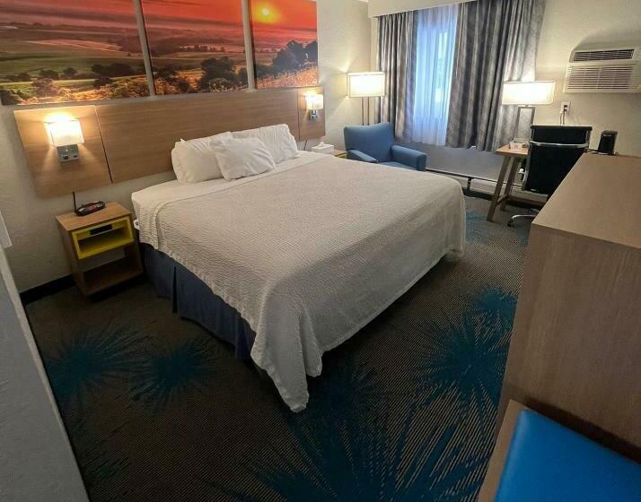 Standaardkamer met Kingsize Bed, Days Inn By Wyndham Sioux Falls Airport