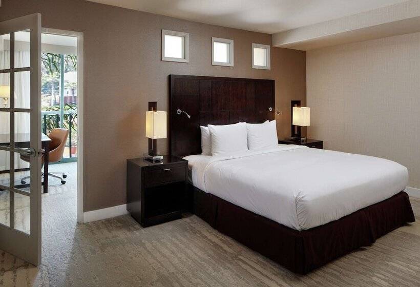 Family Suite, Doubletree By Hilton San Diego   Circle