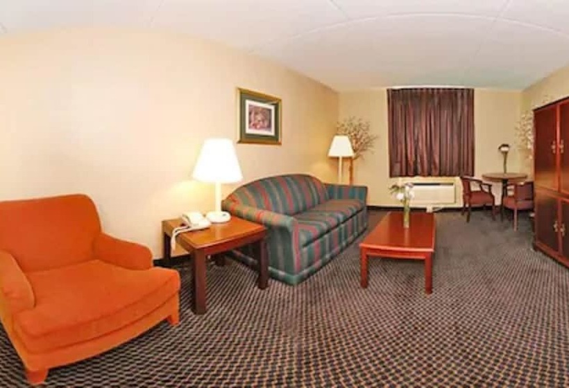 سوییت, Econo Lodge Inn & Suites