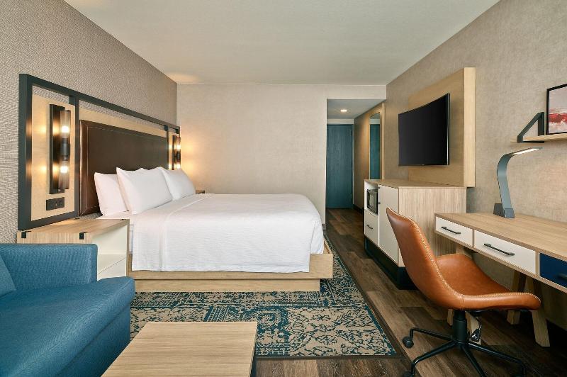 اتاق استاندارد با تخت بزرگ, Four Points Marriott Salt Lake City Airport