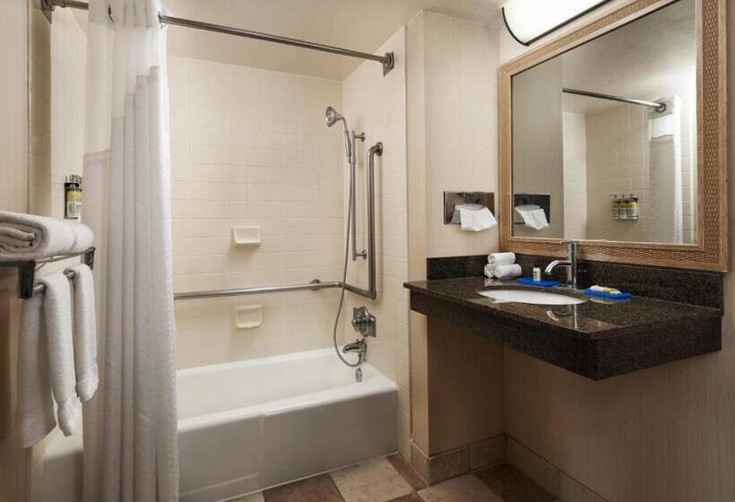 اتاق استاندارد برای معلولان, Holiday Inn Express At Monterey Bay, An Ihg