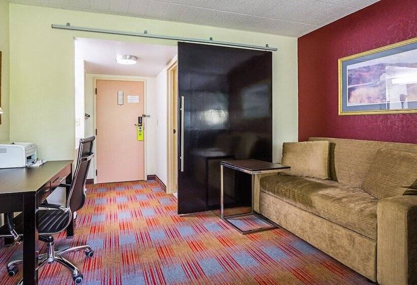 اتاق استاندارد با تخت دوبل, Quality Inn & Suites