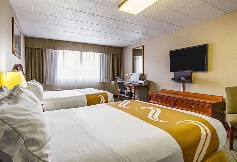 اتاق استاندارد با 2 تخت دوبل, Quality Inn & Suites