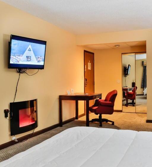 Deluxe Suite, The View Inn & Suites Bethlehem / Allentown / Lehigh Airport