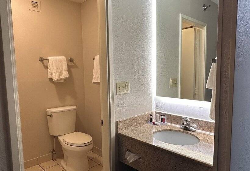 اتاق استاندارد با 2 تخت دوبل, Baymont By Wyndham Dayton North