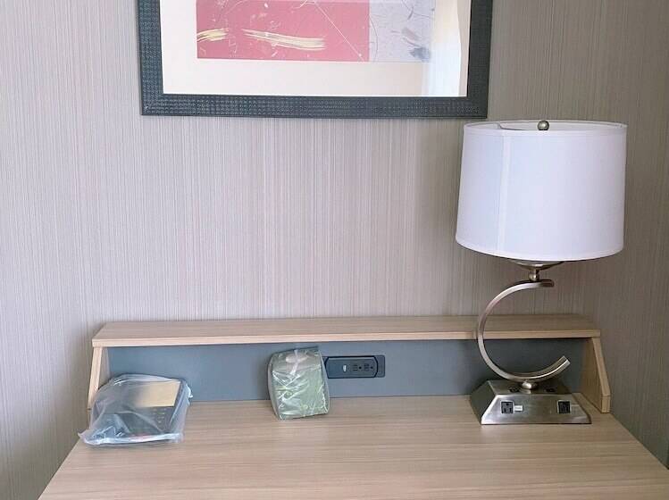 اتاق استاندارد با 2 تخت دوبل, Country Inn & Suites By Radisson, Delta Park North Portland