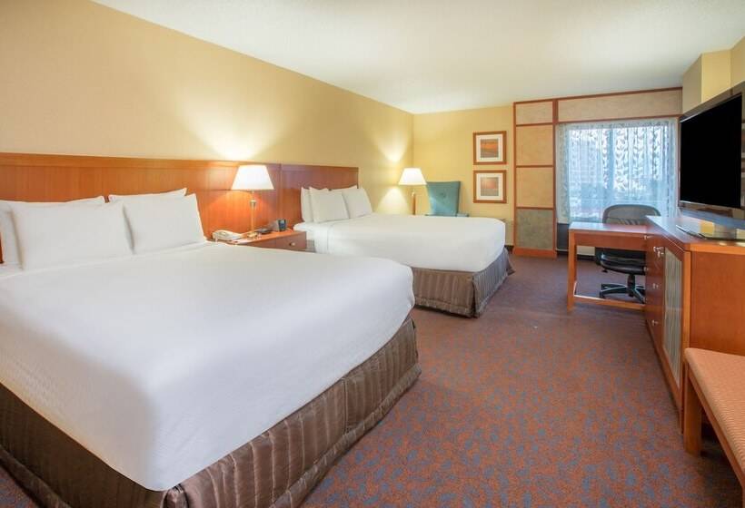 اتاق استاندارد, Crowne Plaza Dulles Airport, An Ihg