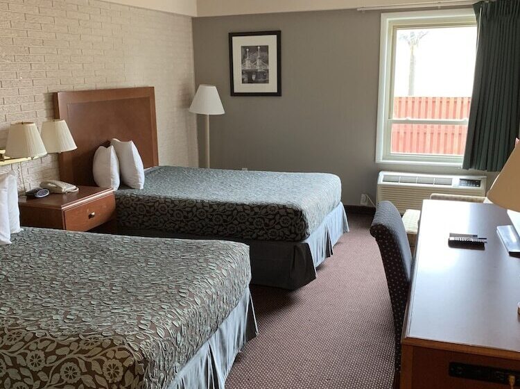 Premium Room, Days Inn By Wyndham Manassas Battlefield