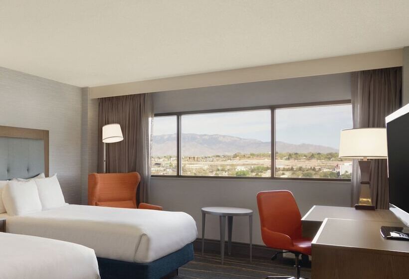 带2个双人床的标准工作室, Doubletree By Hilton Hotel Albuquerque
