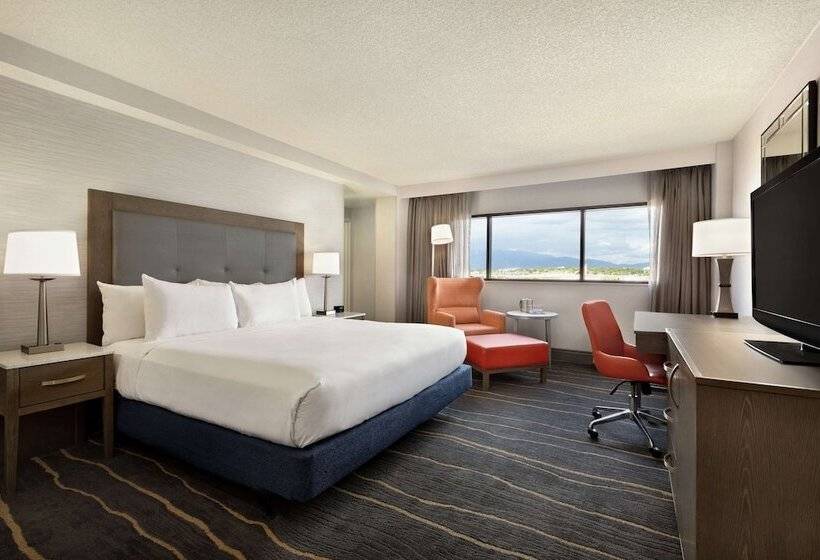 标准间带双人床, Doubletree By Hilton Hotel Albuquerque