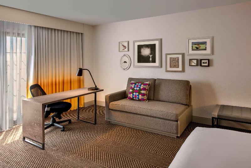 Standardzimmer Kingsize Bett, Doubletree By Hilton Austin