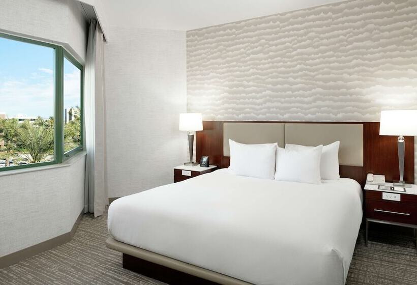 Suite, Doubletree Suites By Hilton Phoenix