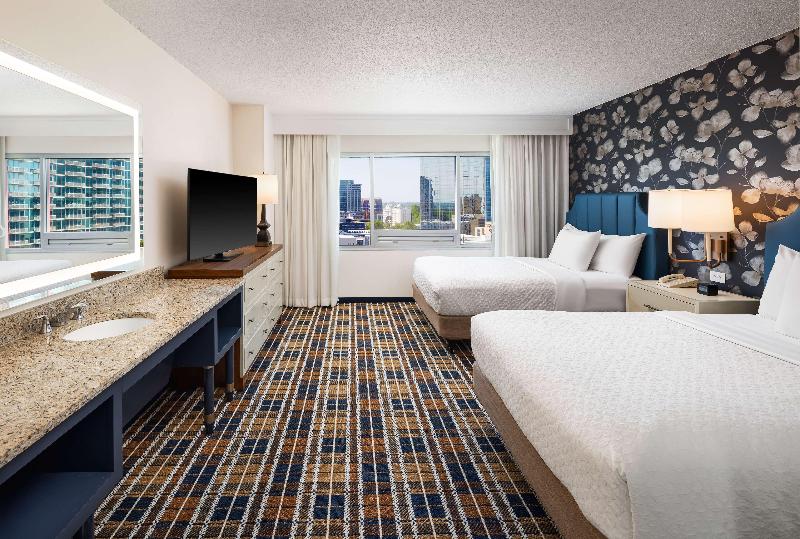 Suite Adapted for people with reduced mobility, Embassy Suites By Hilton Atlanta Buckhead