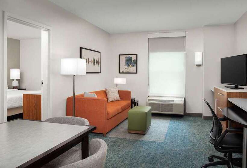 سوییت, Embassy Suites By Hilton Austin Downtown South Congress