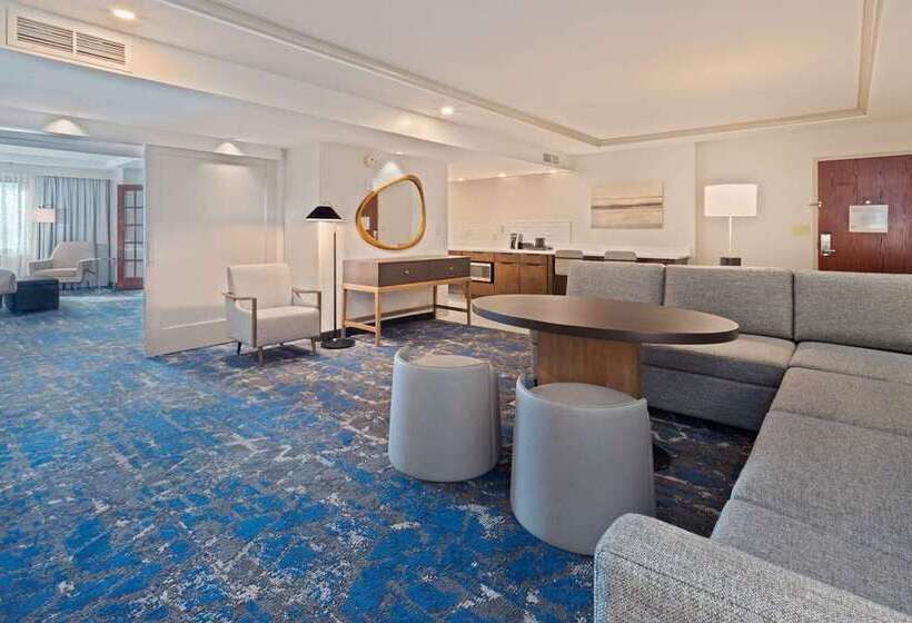 سوییت, Embassy Suites By Hilton Chicago Lombard Oak Brook