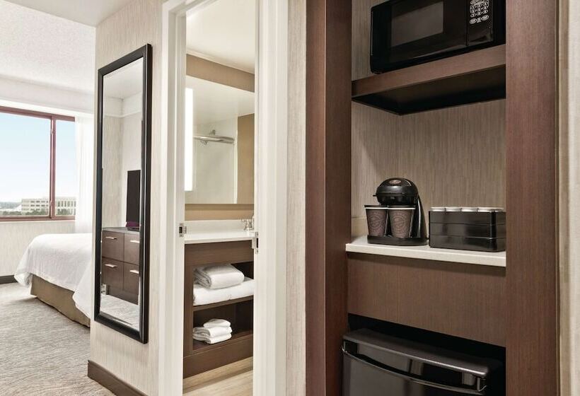 Suite, Embassy Suites By Hilton Chicago North Shore Deerfield