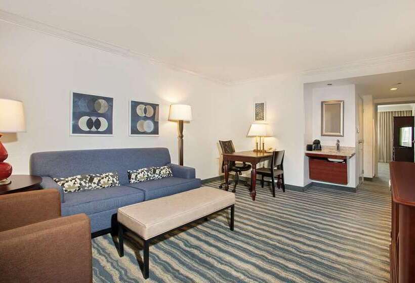 اتاق استاندارد, Embassy Suites By Hilton Columbus