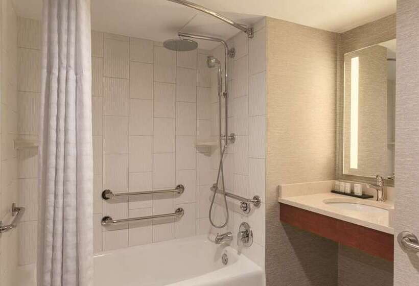 اتاق استاندارد, Embassy Suites By Hilton Columbus