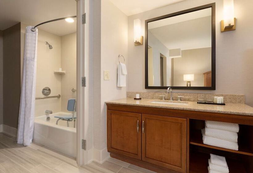 Suite Adapted for people with reduced mobility, Embassy Suites By Hilton El Paso