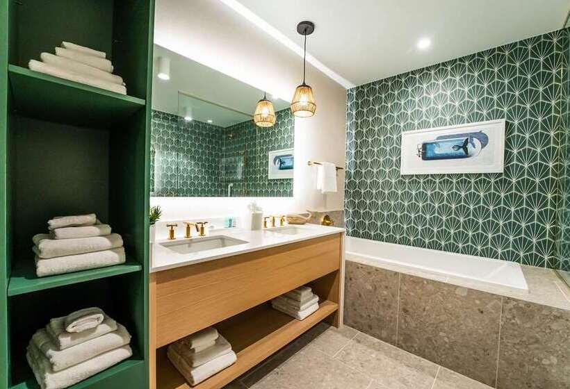 سوئیت با تخت بزرگ, Embassy Suites By Hilton Los Angeles Downey