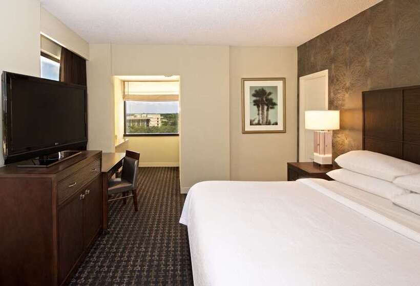 سوئیت پریمیوم, Embassy Suites By Hilton Raleigh Crabtree