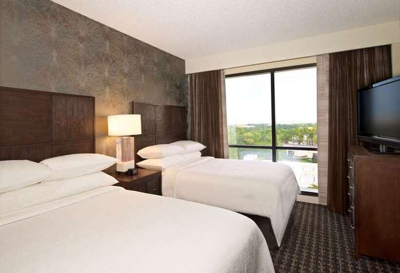 سوئیت پریمیوم, Embassy Suites By Hilton Raleigh Crabtree