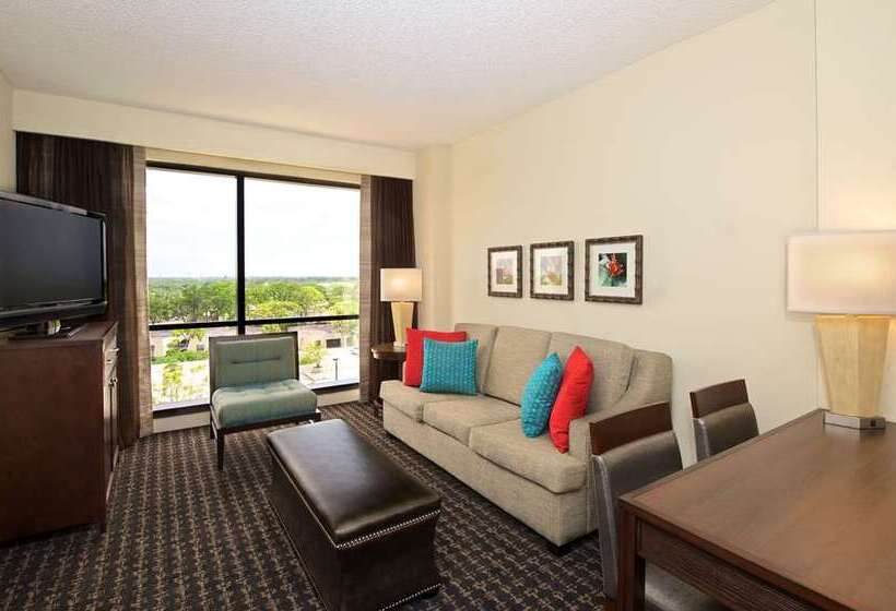 سوئیت پریمیوم, Embassy Suites By Hilton Raleigh Crabtree