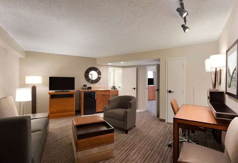 سوییت, Embassy Suites By Hilton Raleigh Crabtree