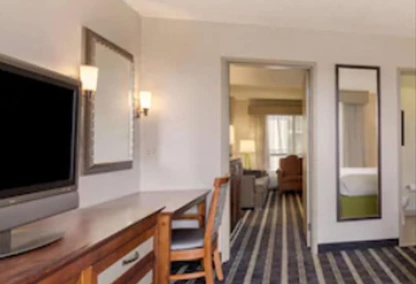 اتاق استاندارد با 2 تخت دوبل, Embassy Suites San Francisco Airport Waterfront