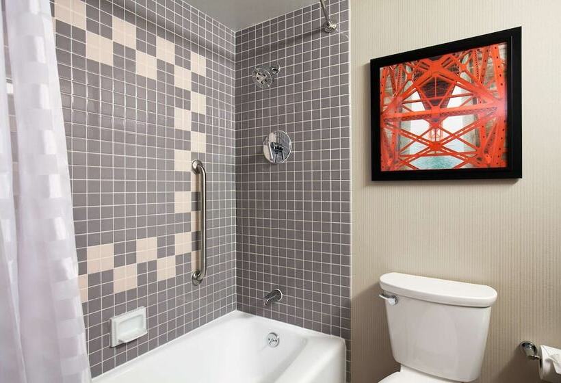 سوییت, Embassy Suites By Hilton San Francisco Airport Waterfront