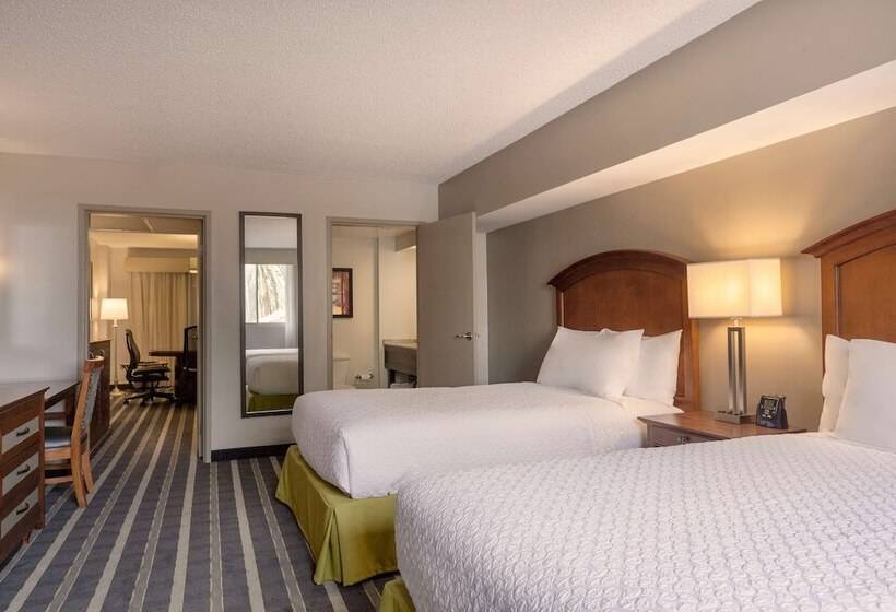 سوییت, Embassy Suites By Hilton San Francisco Airport Waterfront