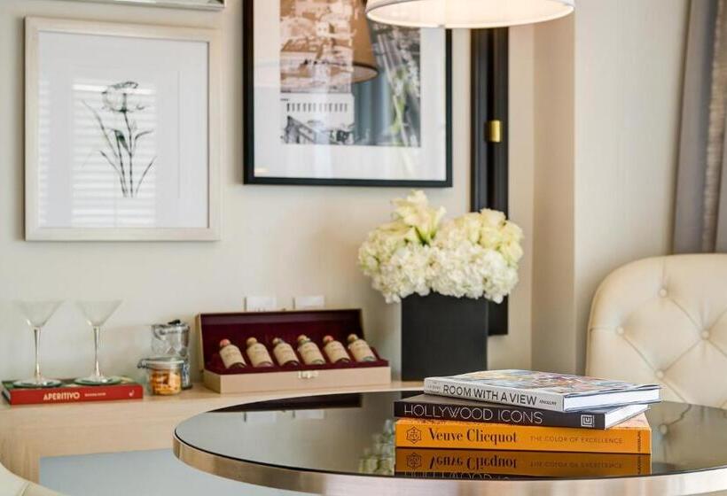 Quarto Deluxe com Sacada, Four Seasons Hotel Los Angeles At Beverly Hills